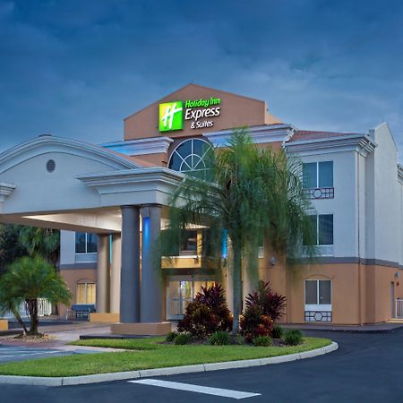Holiday Inn Express & Suites Tavares By Ihg Exteriör bild