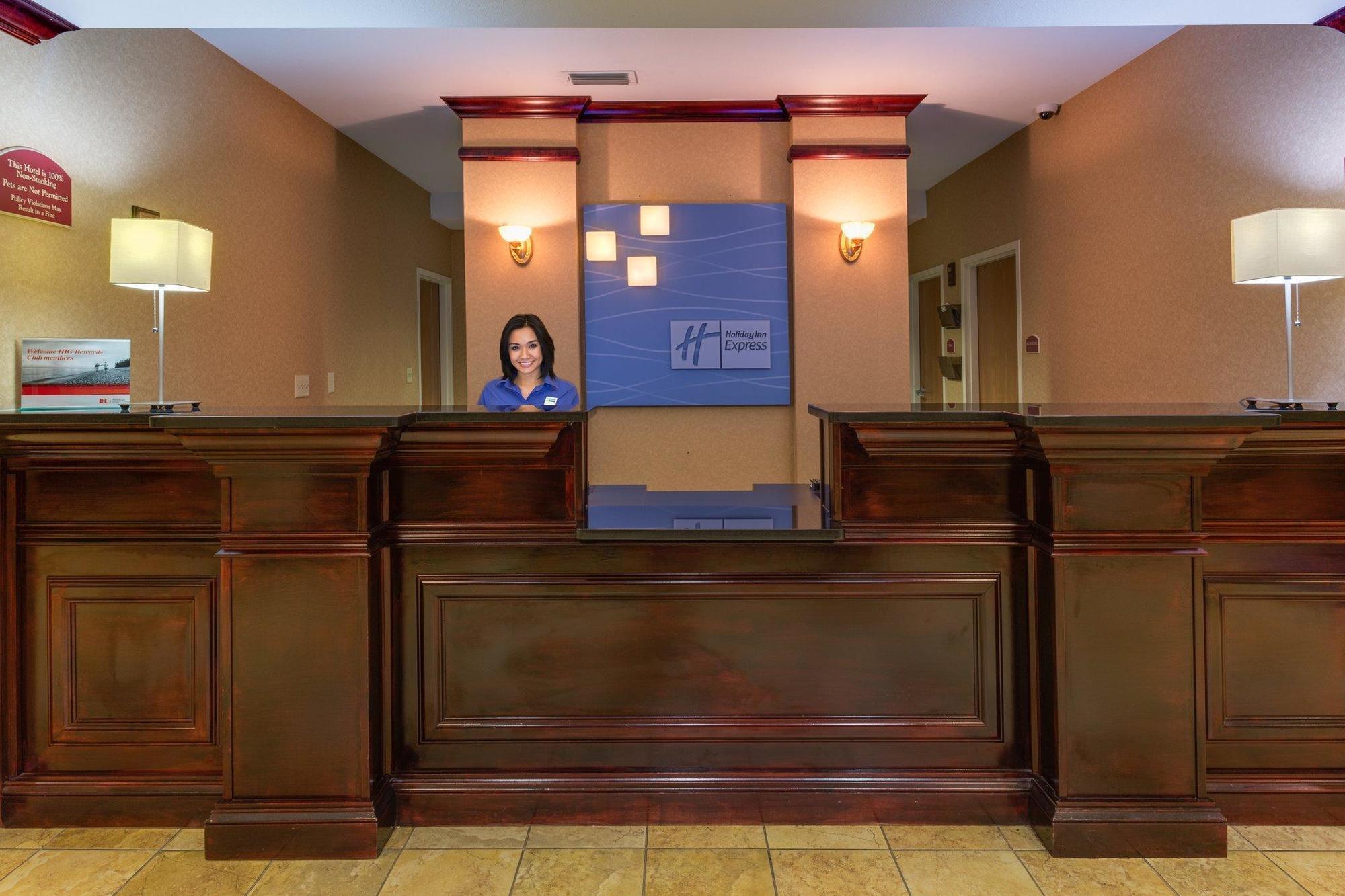 Holiday Inn Express & Suites Tavares By Ihg Exteriör bild
