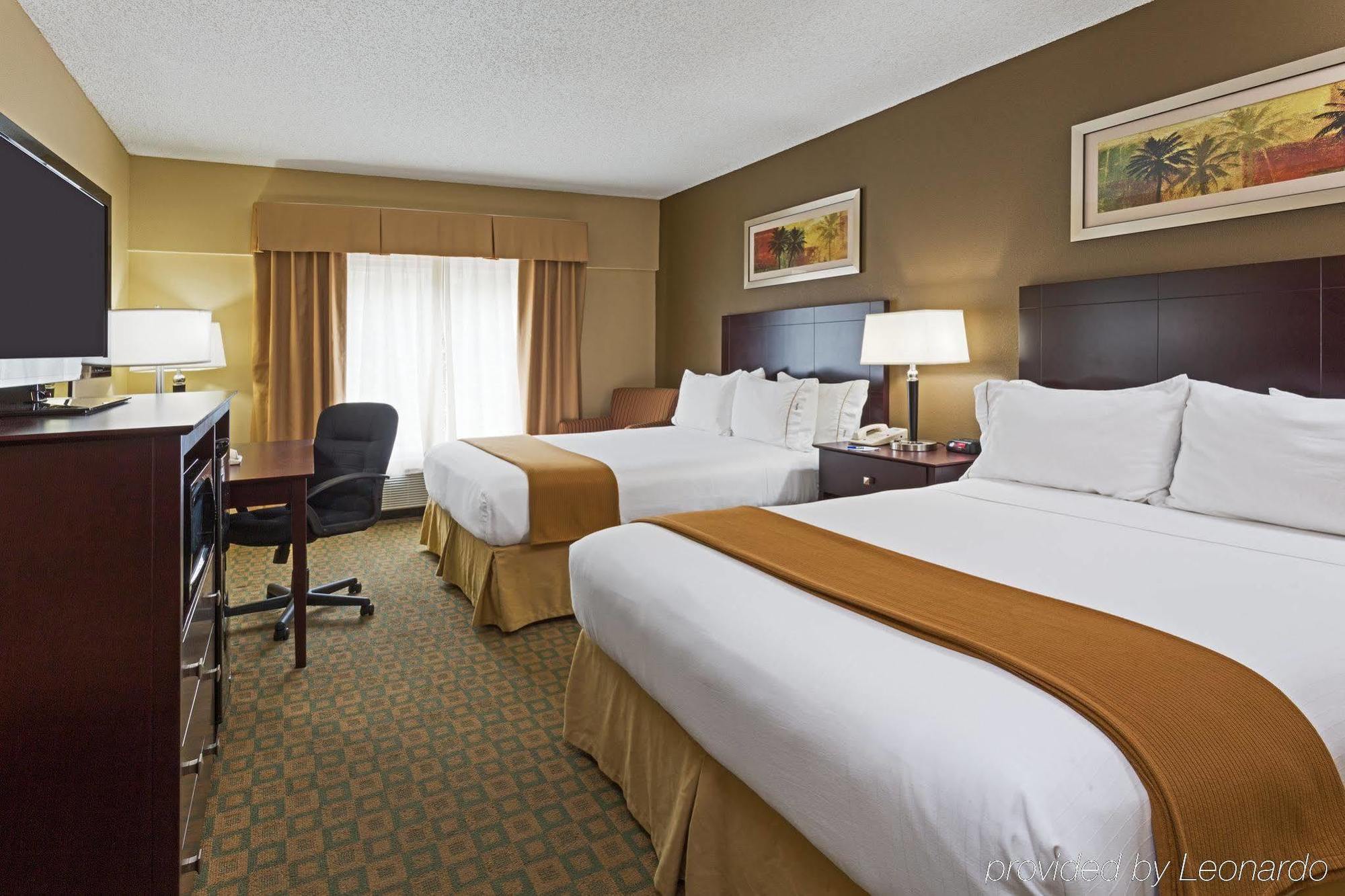 Holiday Inn Express & Suites Tavares By Ihg Exteriör bild