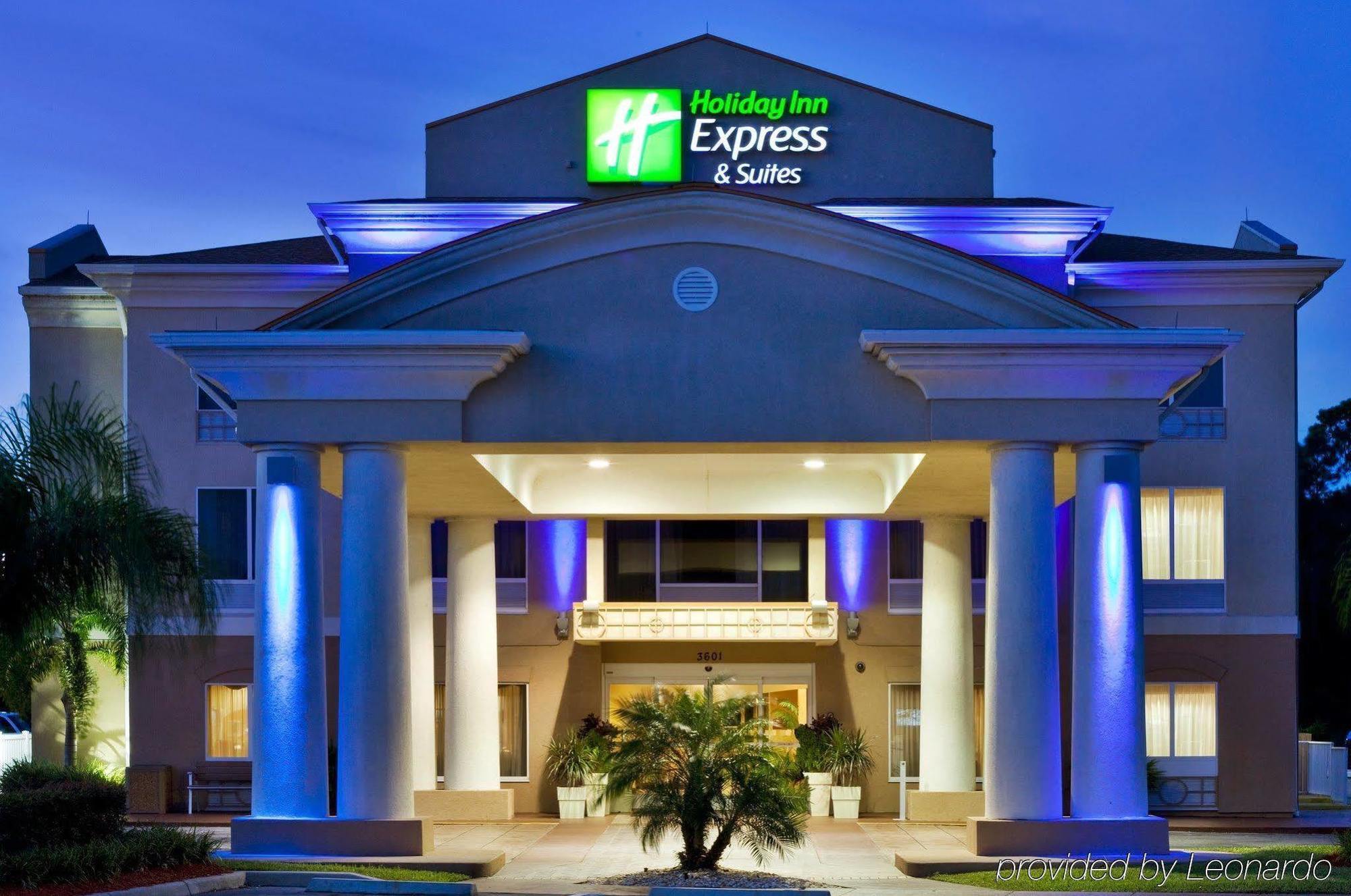 Holiday Inn Express & Suites Tavares By Ihg Exteriör bild